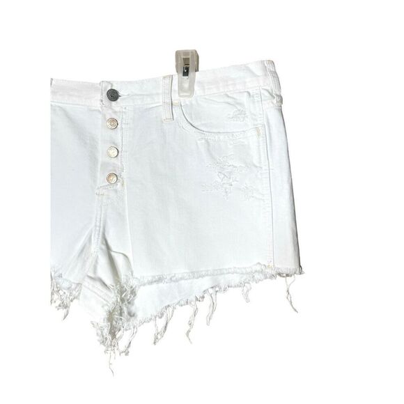 Hollister High Rise Distressed Raw Frayed Hem White Short Short Size 32 NWT - Picture 2 of 11
